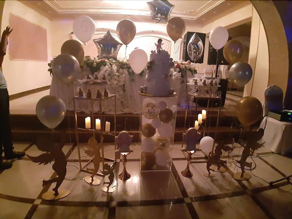 Narek+ Hotel Arrinj ภายนอก รูปภาพ
