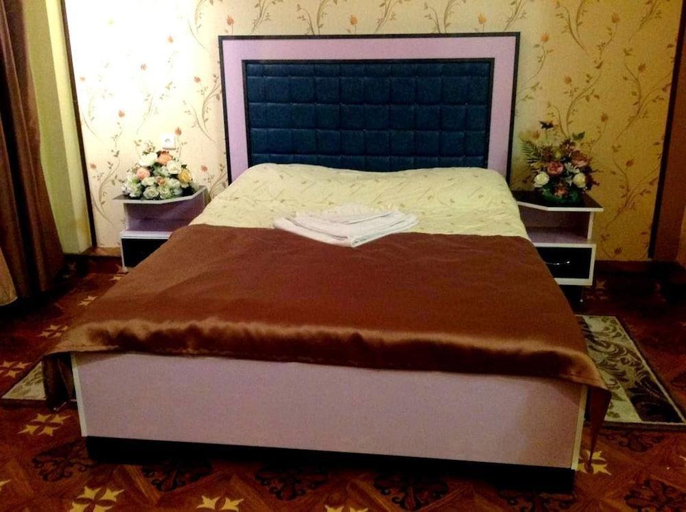 Narek+ Hotel Arrinj ภายนอก รูปภาพ